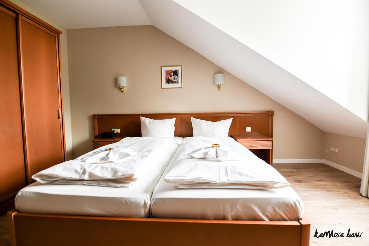 Hotel Blutenburg Munchen Bagian luar foto