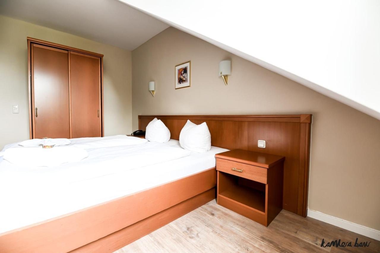 Hotel Blutenburg Munchen Bagian luar foto