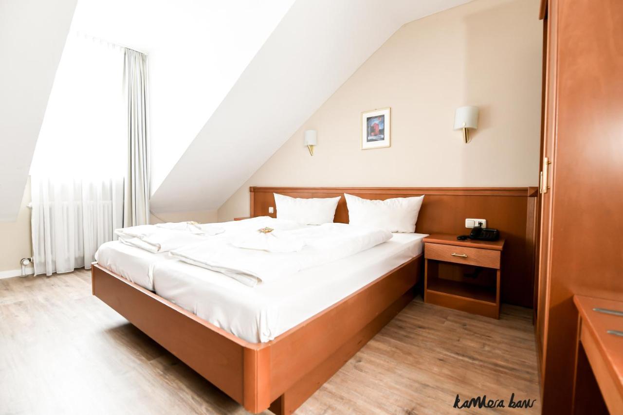 Hotel Blutenburg Munchen Bagian luar foto